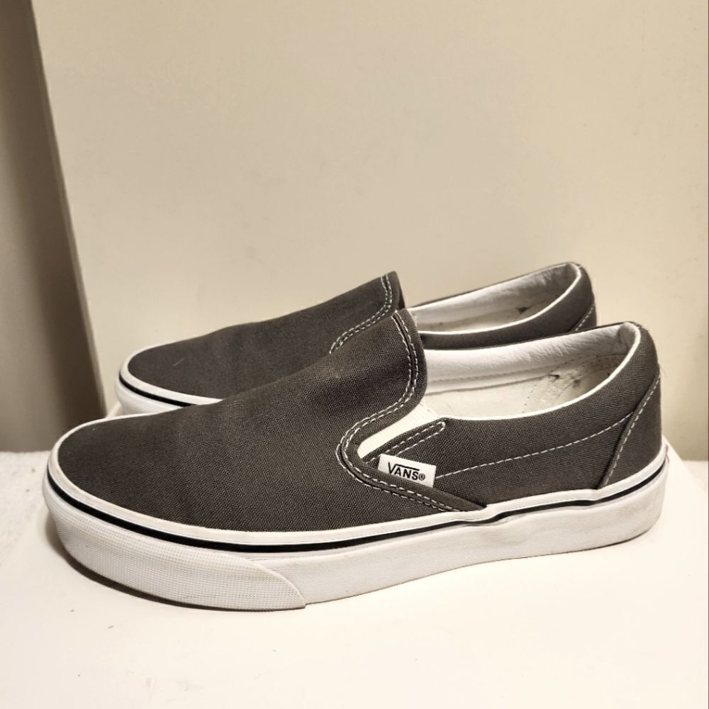 VANS "Asher" Gray Canvas Slip-On Sneakers Womans 8/38.5 Ret $135 WORN ONCE!